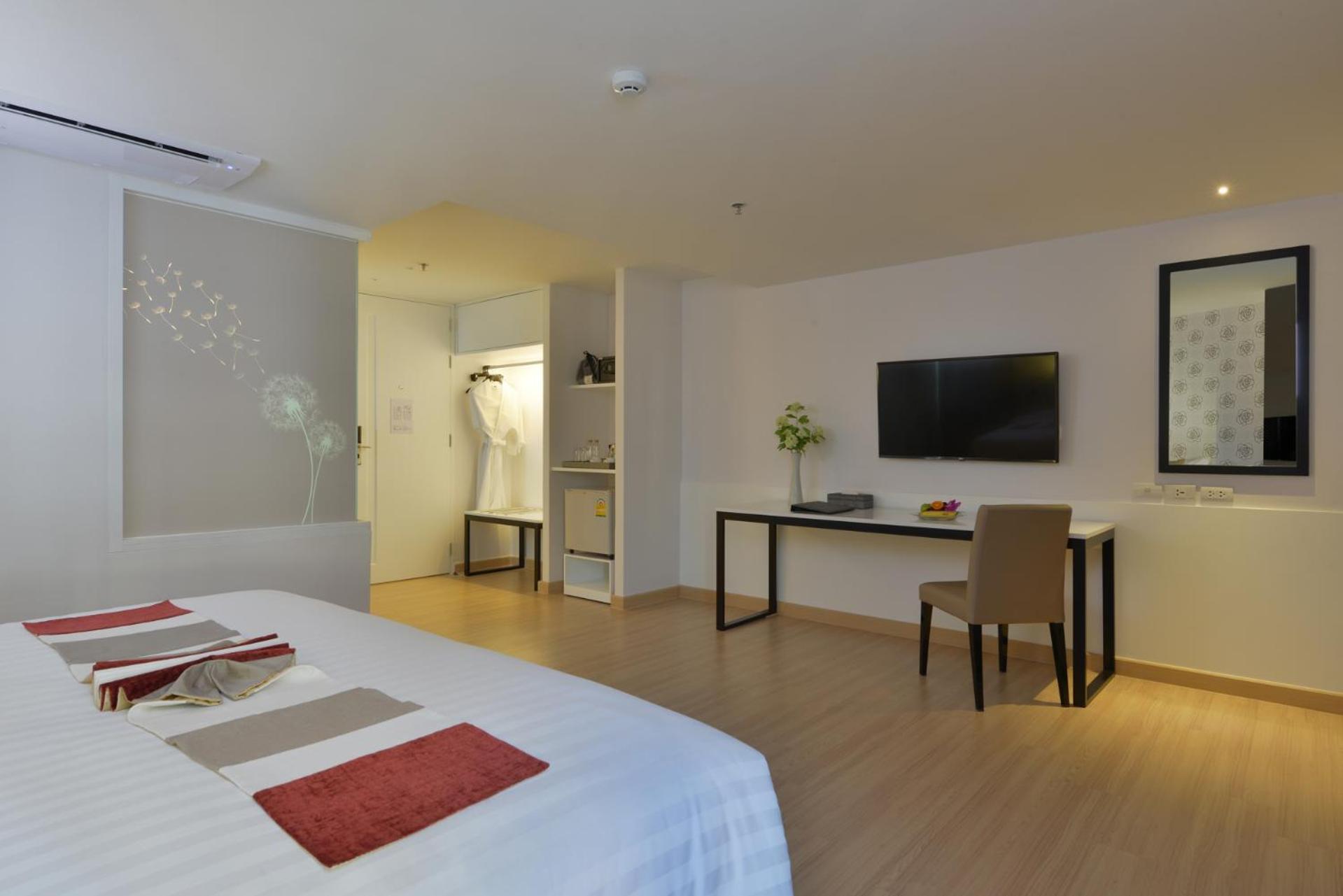 Отель Le D'Tel Бангкок Экстерьер фото Deluxe Room